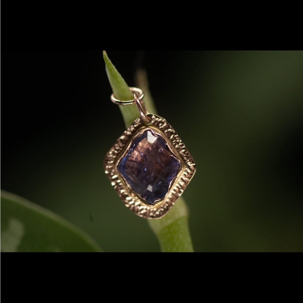 New Feral Handmade rose gold charm with purple sapphire 💜💙💜💙🥹🙌✨